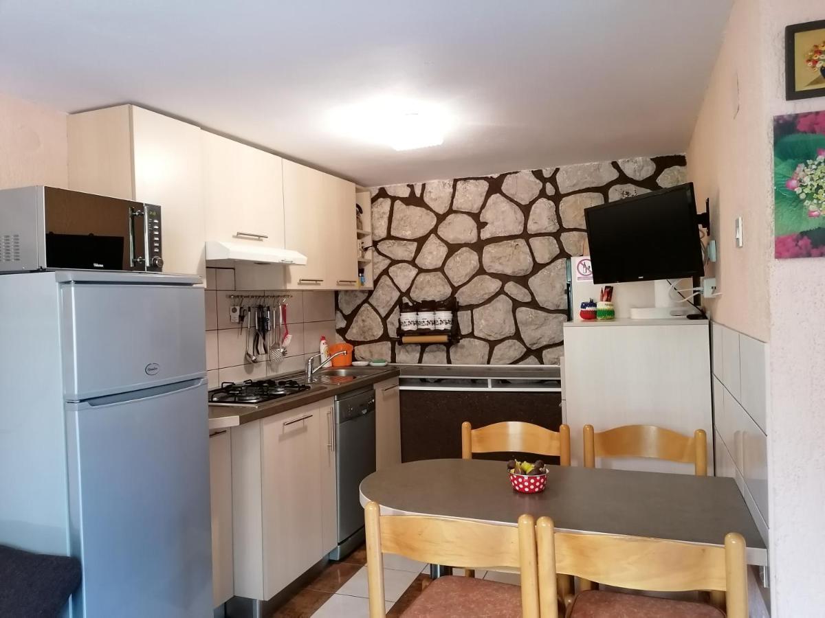 Apartment Njivice 5320B Экстерьер фото